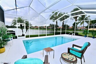 5495 Freeport Ln in Naples, FL - Building Photo - Building Photo