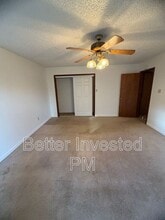 1215 Marwen Dr in Ukiah, CA - Building Photo - Building Photo