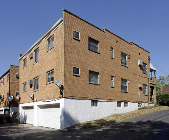 4619 Glenway Ave in Cincinnati, OH - Building Photo - Building Photo