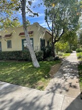 Whitefield Bungalow in Pasadena, CA - Building Photo - Building Photo