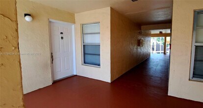 15320 SW 106th Terrace in Miami, FL - Building Photo - Building Photo
