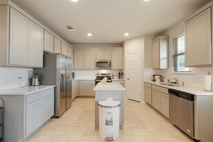 108 Drifter Ln in Jarrell, TX - Building Photo