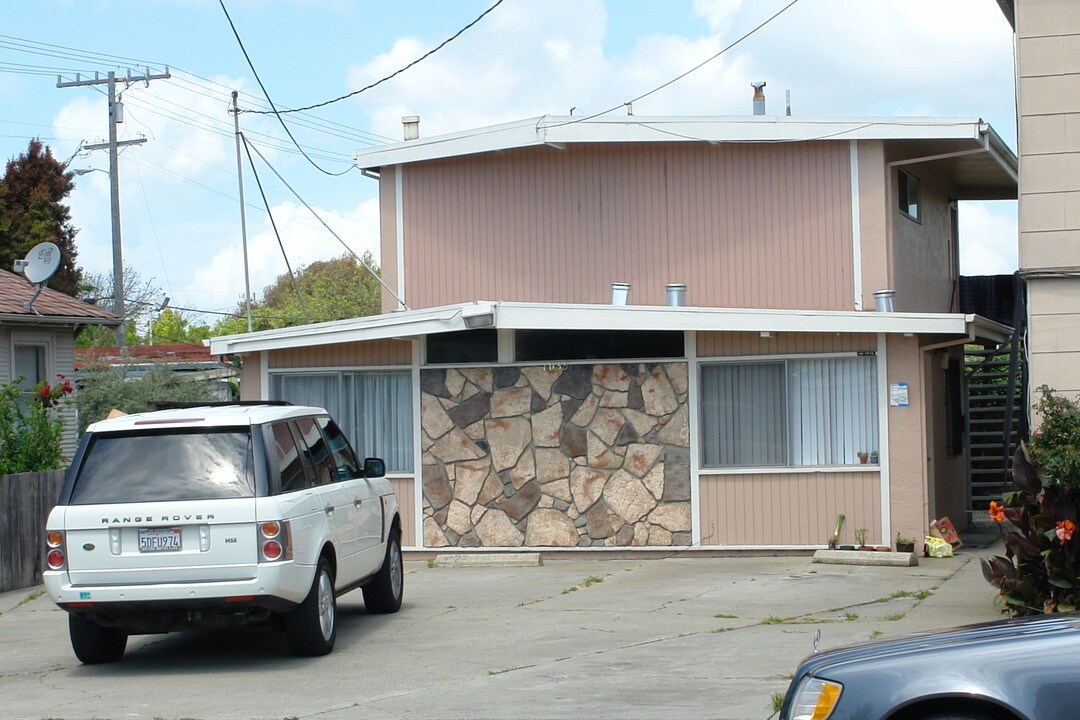 1035 Cedar St in Berkeley, CA - Building Photo