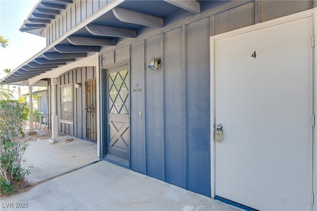 property at 1521 Elizabeth Ave