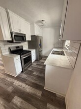 490 Chesser Dr in Vidor, TX - Building Photo - Building Photo