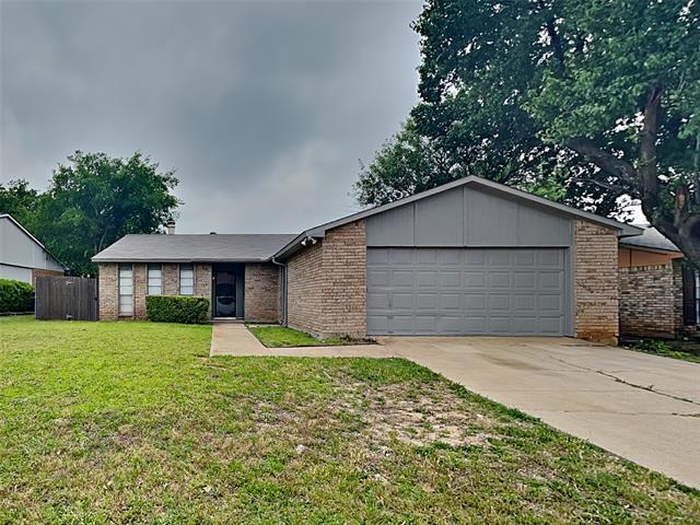 property at 7512 Parkwood Ln