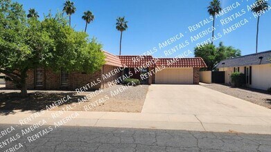 13819 N Crown Point in Sun City, AZ - Building Photo - Building Photo