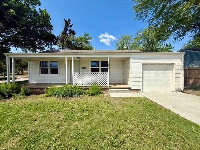 property at 2755 S Greenwood St