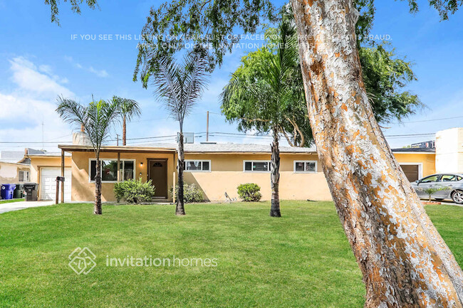 property at 6517 Elm Ave
