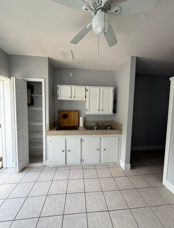 2725 Uintah Ave in Orlando, FL - Foto de edificio - Building Photo