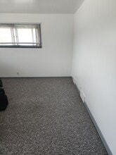 6810 W Morgan Ave in Milwaukee, WI - Building Photo - Building Photo