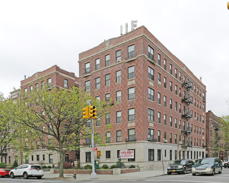 1028 Bushwick Ave in Brooklyn, NY - Foto de edificio