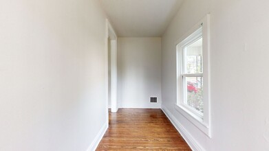 1100 Baxter Ave in Louisville, KY - Building Photo - Building Photo