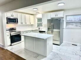 345 Harvard Dr in Lexington, KY - Building Photo