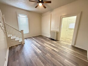 334 W Wesley St in Jackson, MI - Building Photo - Building Photo