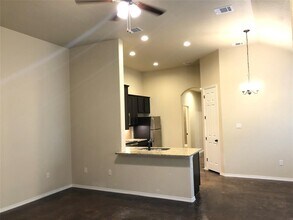 109 Samuel Dr in Buda, TX - Building Photo - Building Photo