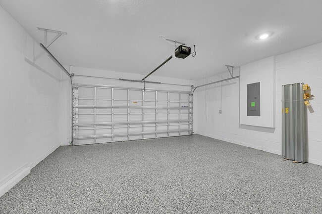 1012 Bent Creek Dr in Fort Pierce, FL - Building Photo - Building Photo