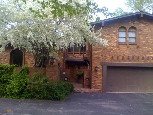 property at 15240 Marilyn Dr