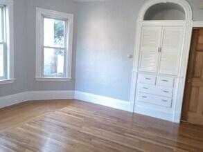 185 Poplar St, Unit 1 in Boston, MA - Building Photo - Building Photo