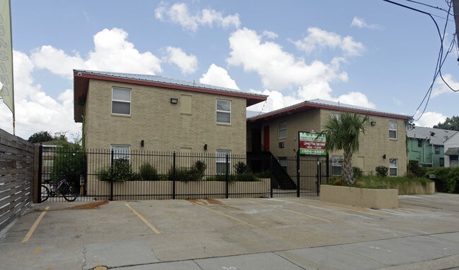 Liberty Park Apartments in New Orleans, LA - Foto de edificio - Building Photo