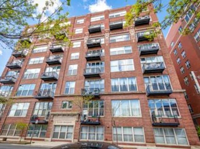 property at 1500 W Monroe St