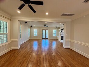 2710 Nicholson St in Houston, TX - Building Photo - Building Photo