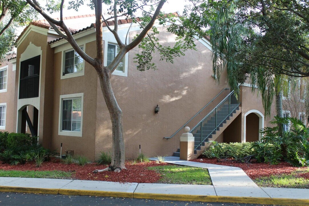 4856 N State Rd 7 in Coconut Creek, FL - Building Photo