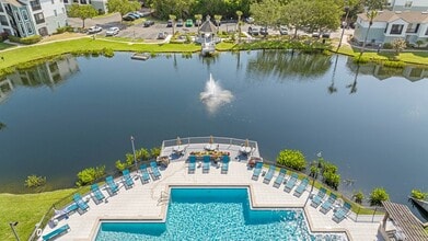 Cortland Brighton Bay in St. Petersburg, FL - Building Photo - Building Photo