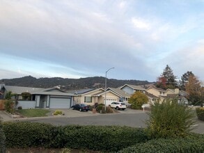 4301 Goodson Way in Rohnert Park, CA - Building Photo - Building Photo