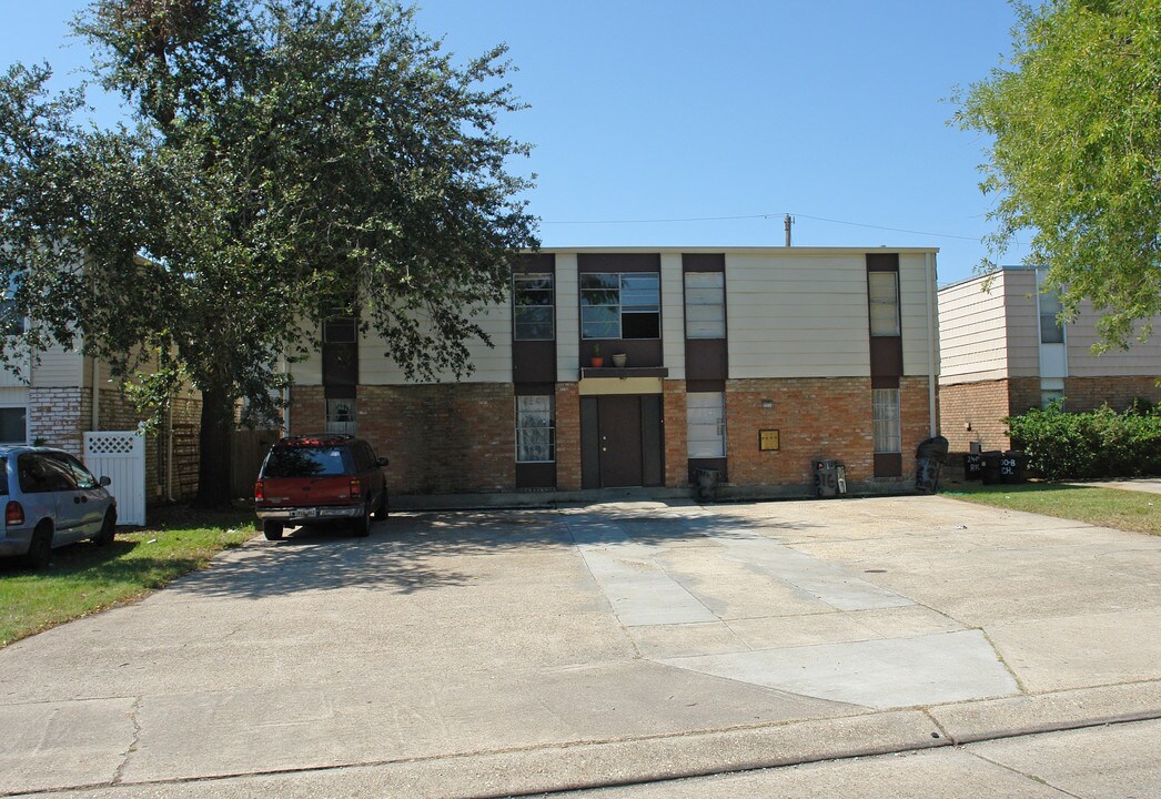 2316 Richland Ave in Metairie, LA - Building Photo