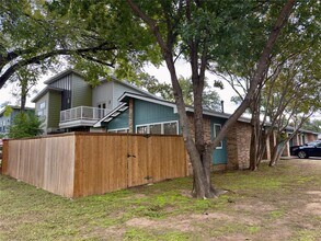 115 Waller St in Austin, TX - Foto de edificio - Building Photo