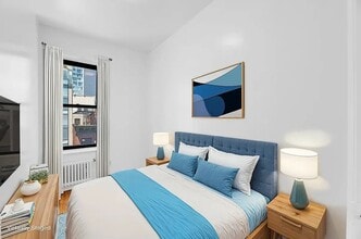 122 Norfolk St, Unit 23 in New York, NY - Building Photo - Building Photo