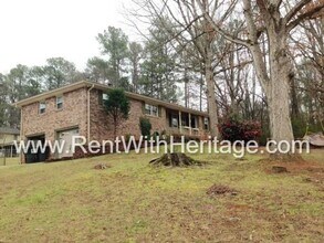 3320 Laura Way in Winston, GA - Building Photo - Building Photo