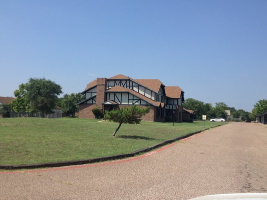 Westchester Square Apartments in Waco, TX - Building Photo