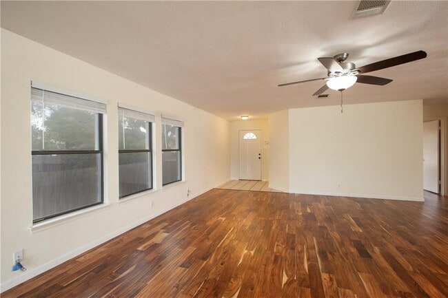 12810 Bartholdi St in Austin, TX - Building Photo - Building Photo