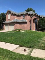 2212 Norwich St in Flower Mound, TX - Building Photo