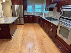 1359 Country Club Dr in Los Altos, CA - Building Photo - Building Photo