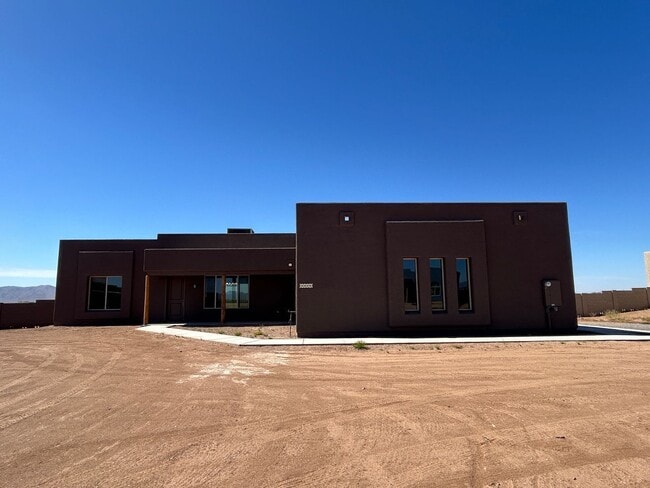 23175 W Skinner Rd in Wittmann, AZ - Building Photo - Building Photo