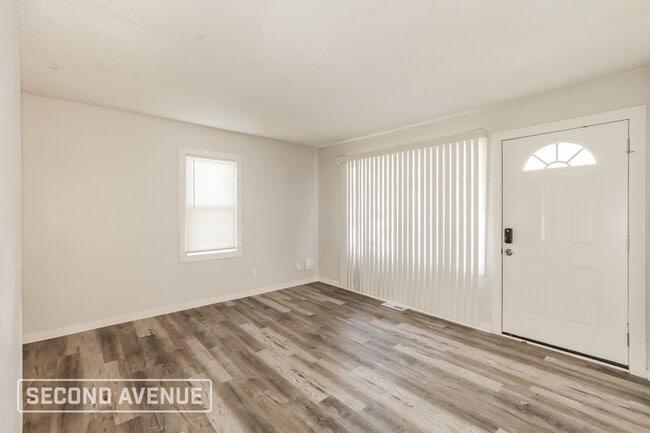 5622 Indiana Ave in Kansas City, MO - Foto de edificio - Building Photo