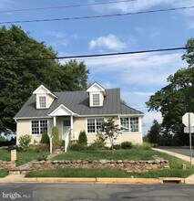 100 W Marshall St in Middleburg, VA - Building Photo - Building Photo
