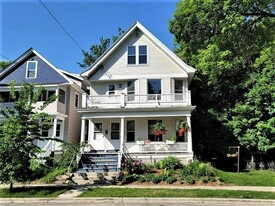 146 N Hancock St, Unit 146 in Madison, WI - Building Photo