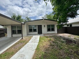 5410 Downs Dr in Austin, TX - Building Photo