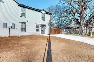 805 Fletcher St in Gainesville, TX - Building Photo - Building Photo