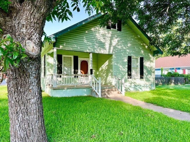 1501 S Church St in Georgetown, TX - Building Photo - Building Photo