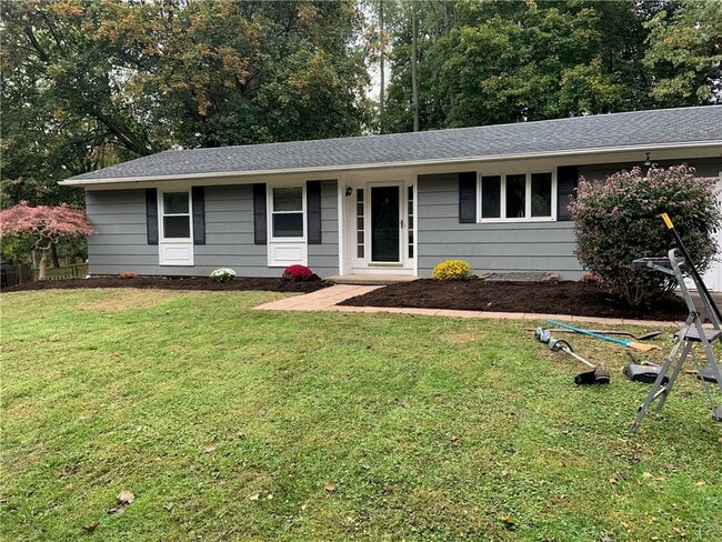 4 Peachtree Ln in Pittsford, NY - Building Photo - Building Photo