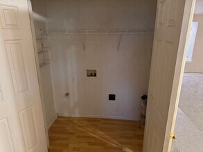 888 S 32nd Pl in Springfield, OR - Building Photo - Building Photo