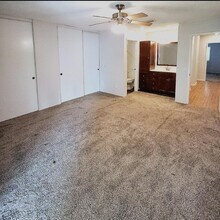 1304 Camelot Dr in Corona, CA - Building Photo - Building Photo