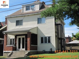 4721 Maripoe St in Pittsburgh, PA - Building Photo