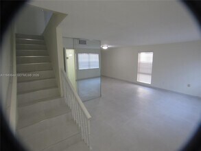 20 SW 108th Ave in Miami, FL - Building Photo - Building Photo