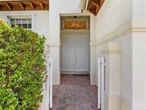 11339 NW 71st St in Doral, FL - Building Photo - Building Photo